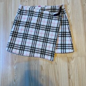 Burberry wrap skirt 14